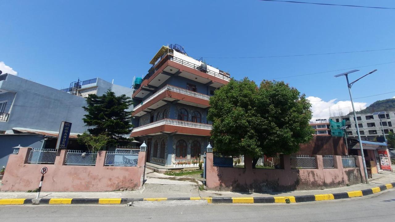 Hotel Lake Garden Pokhara Bagian luar foto